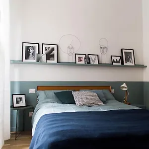 New Elegant Flat 3 Min From Station. , Milan Italy