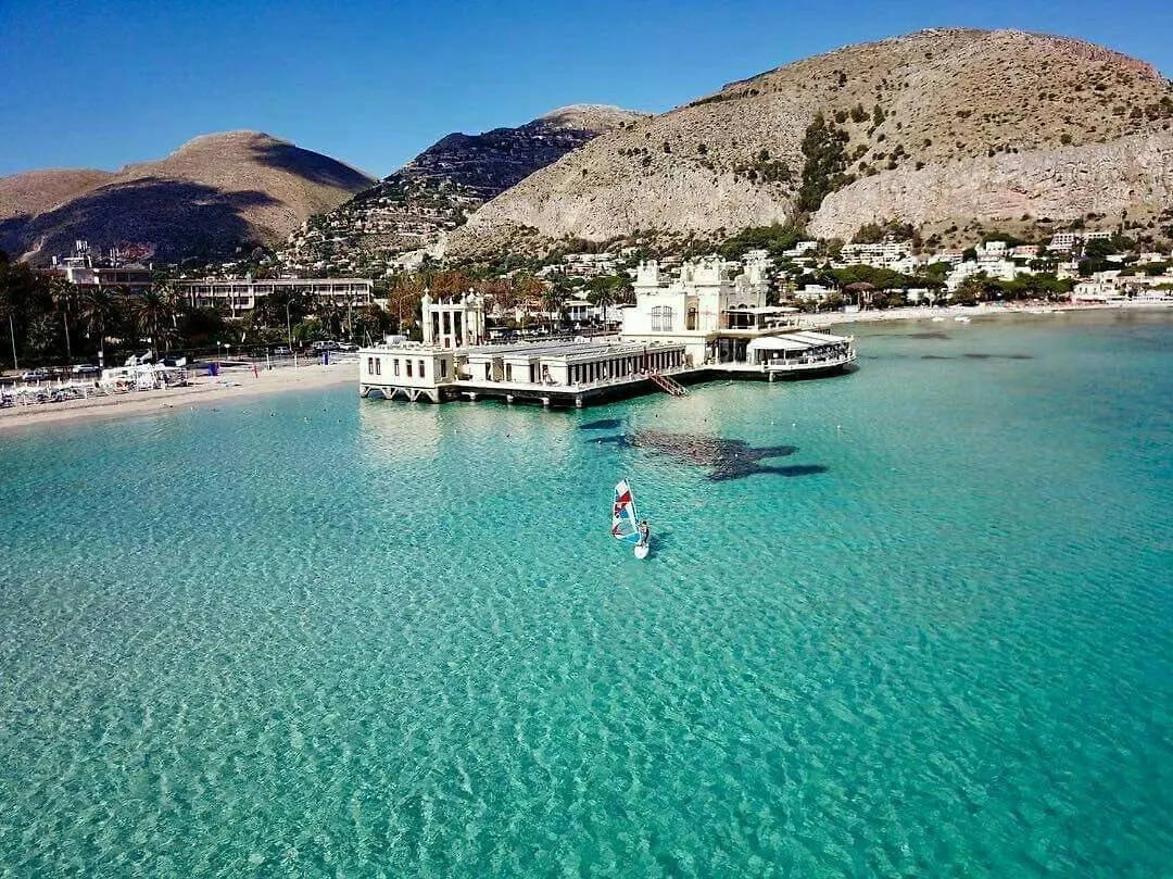 Al Kassaro Vacanze A Palermo Italy